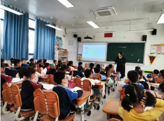 探究归纳本质点评将学生的道德实践才能纳入考核范围 探究归纳本质点评将学生的道德实践才能纳入考核范围